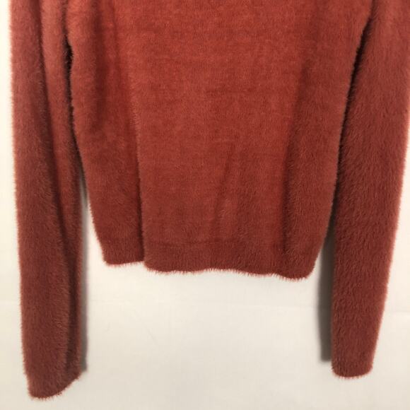 Forever 21 Eyelash Fuzzy Cropped Pullover Sweater Size Medium - Picture 7 of 8